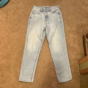 Women’s Light Blue Jeans
